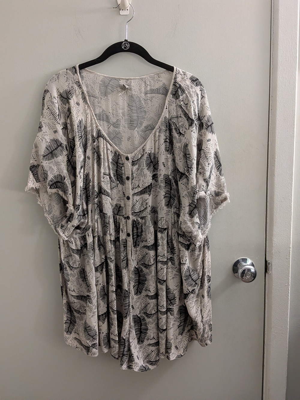 RARE Urban Outfitters Ecote Allie Babydoll Romper - Tropical Palm Print - Medium